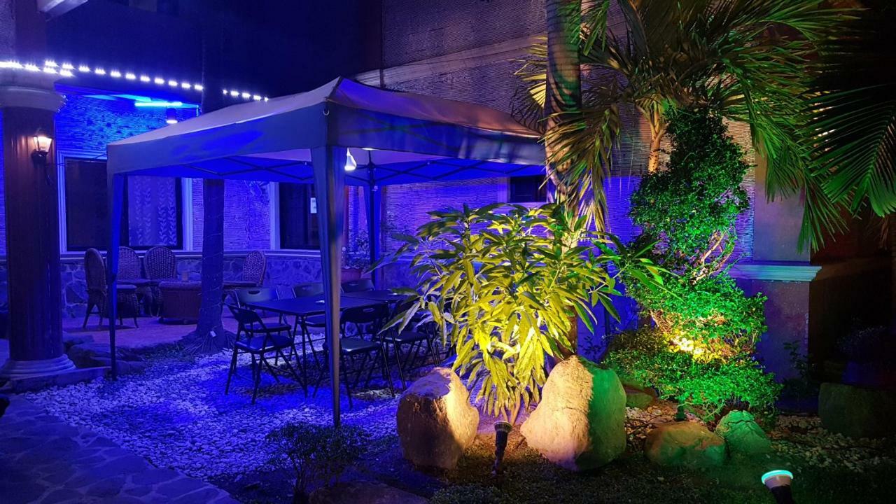 Gardensuite Hotel Anunas Zewnętrze zdjęcie